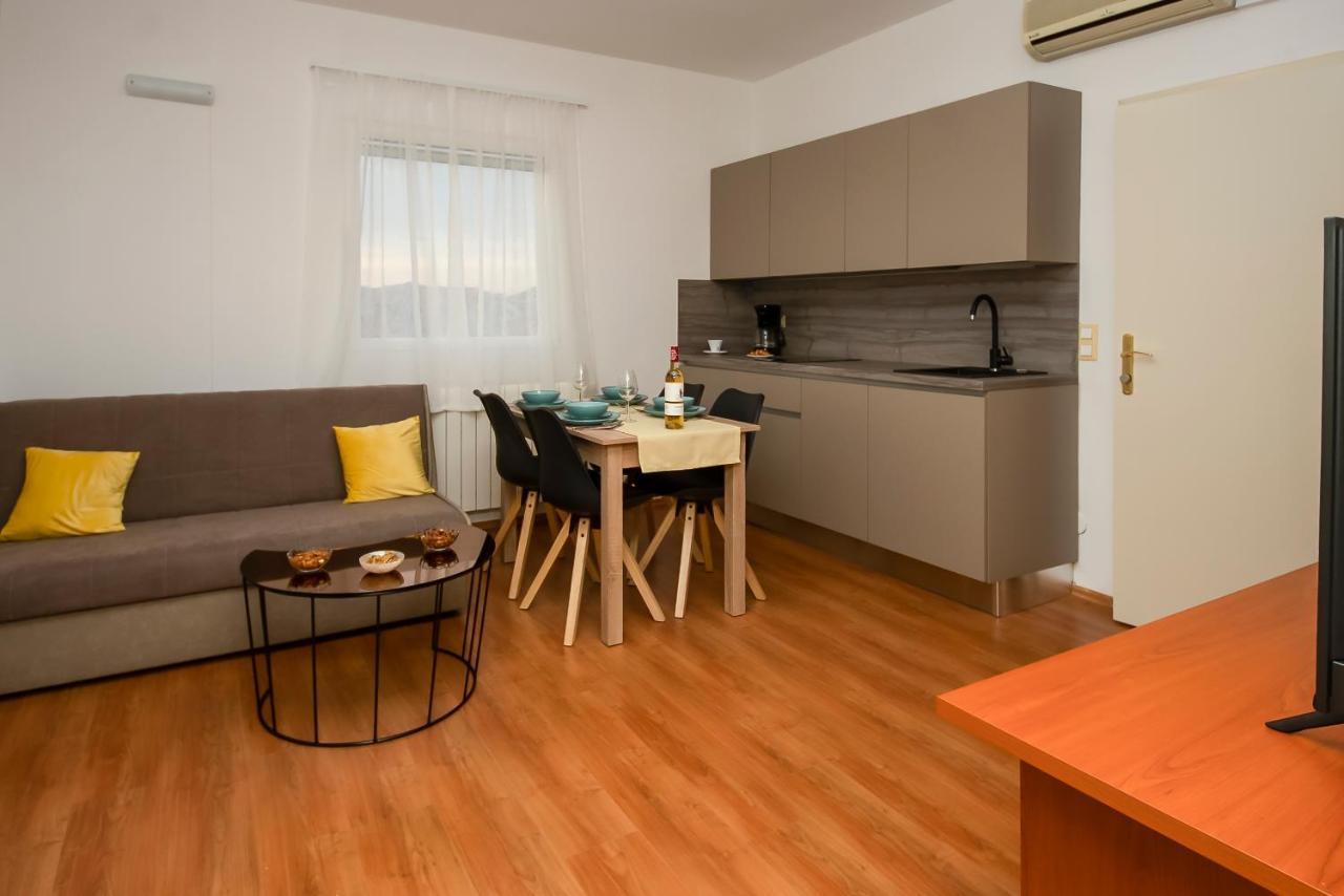 Apartments4You Vodice Eksteriør billede