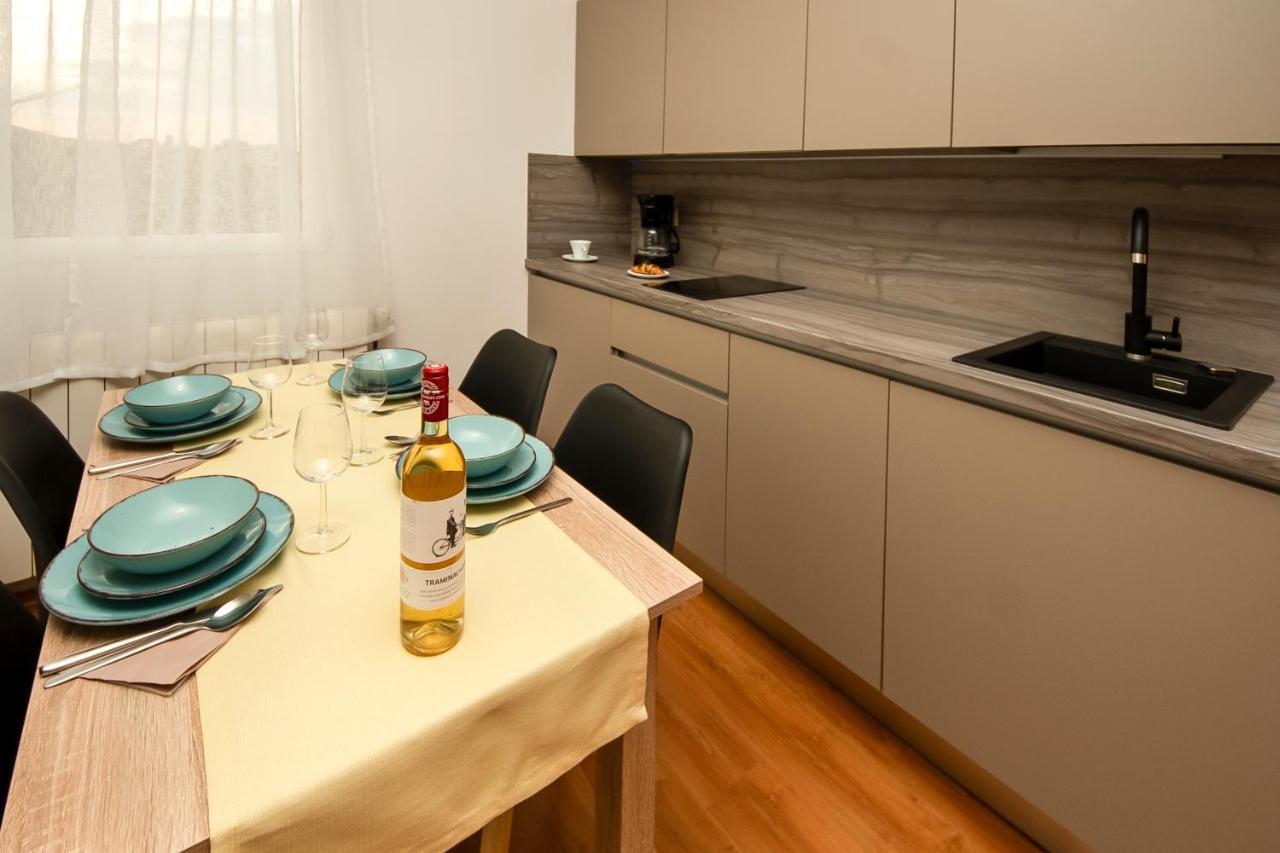 Apartments4You Vodice Eksteriør billede