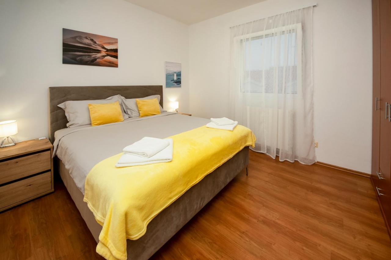 Apartments4You Vodice Eksteriør billede